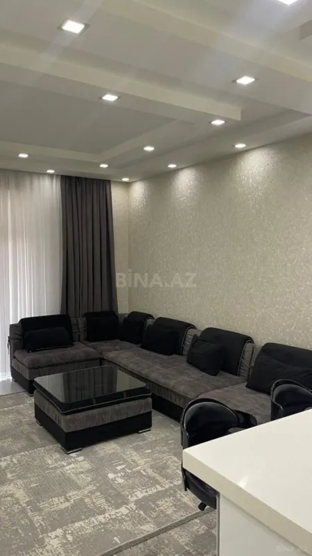 Kirayə verilir 2 otaqlı mənzil 67 m²