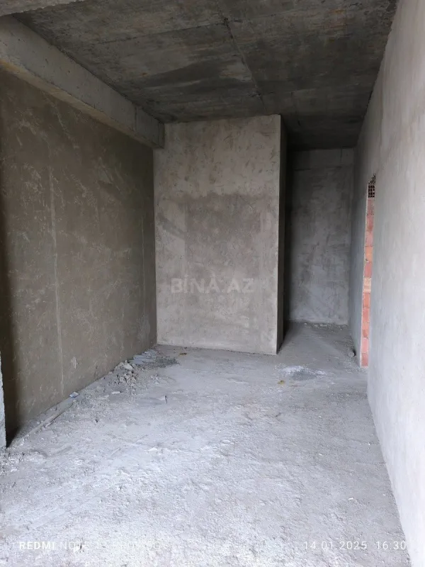 Satılır 3 otaqlı mənzil 132 m²