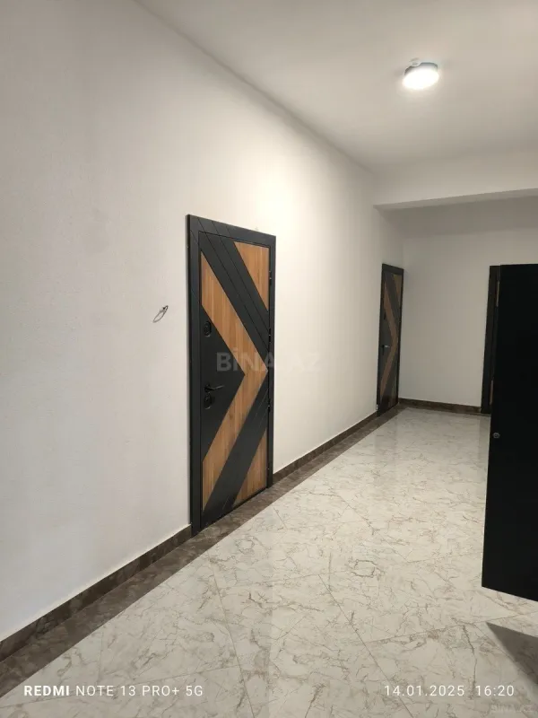 Satılır 3 otaqlı mənzil 132 m²