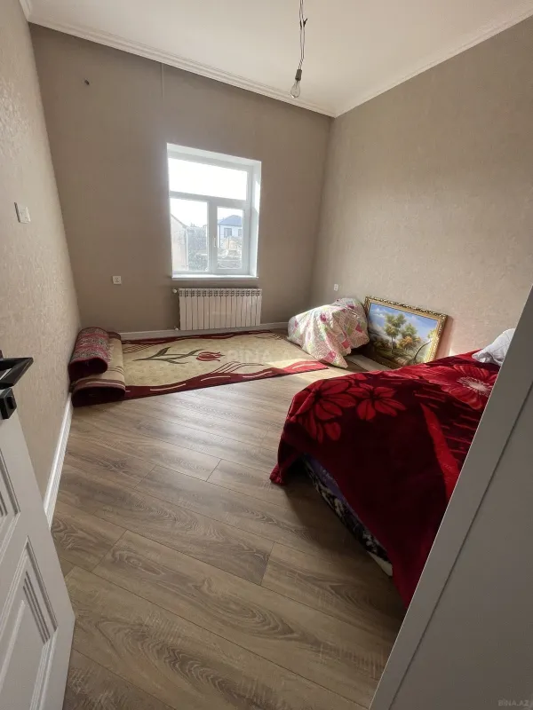 Satılır 6 otaqlı həyət evi 430 m²