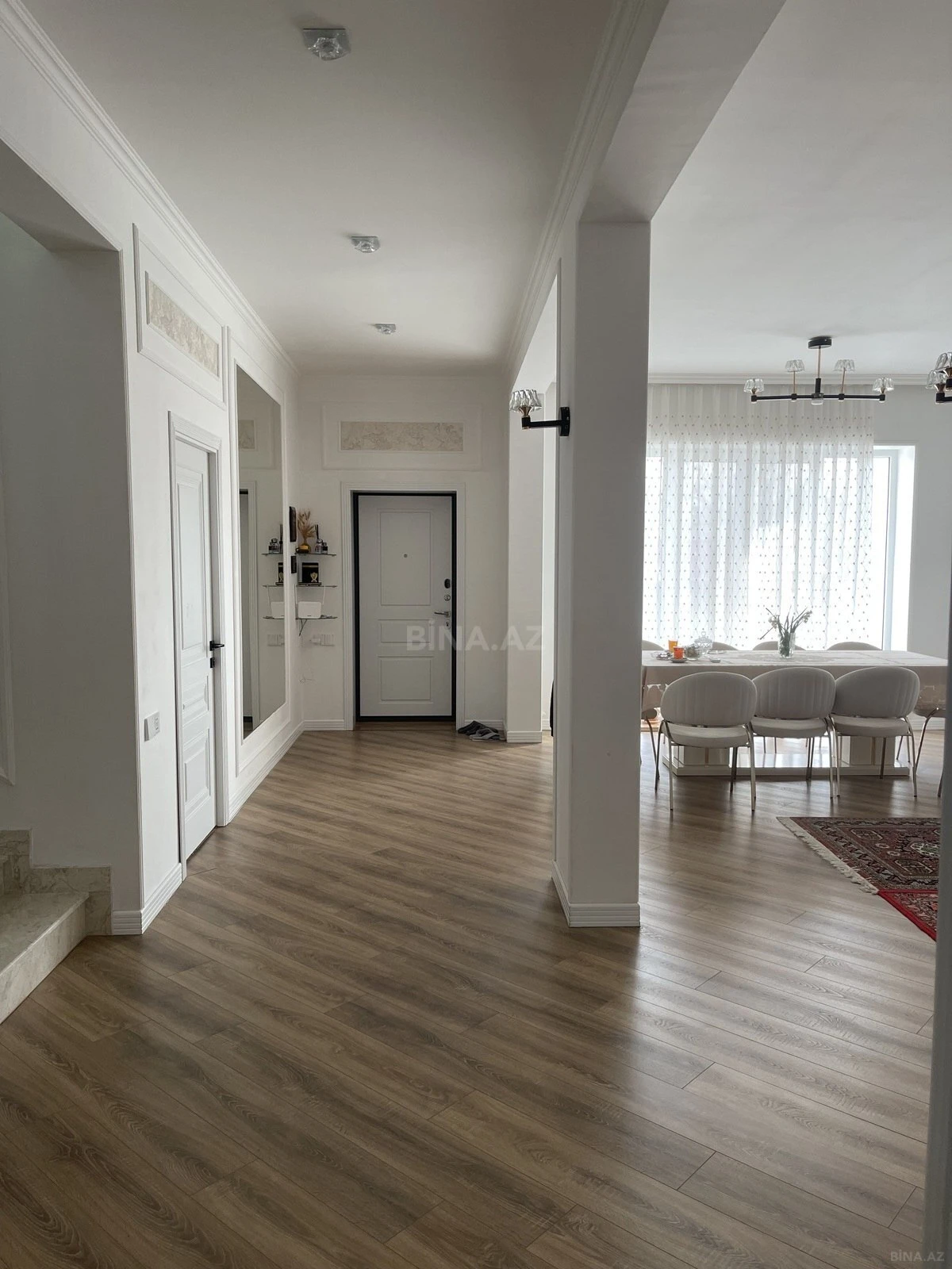 Satılır 6 otaqlı həyət evi 430 m²