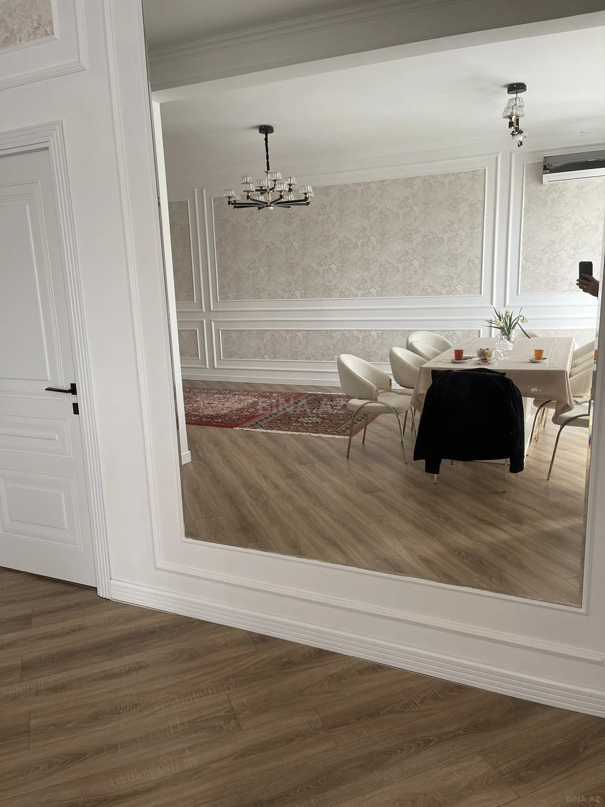 Satılır 6 otaqlı həyət evi 430 m²
