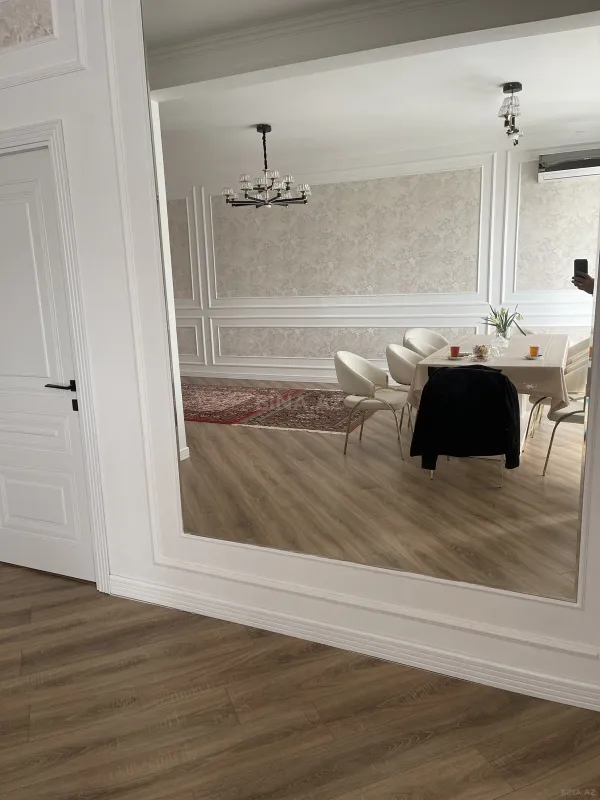 Satılır 6 otaqlı həyət evi 430 m²