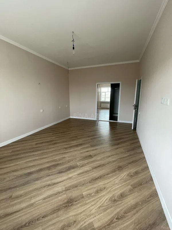 Satılır 6 otaqlı həyət evi 430 m²