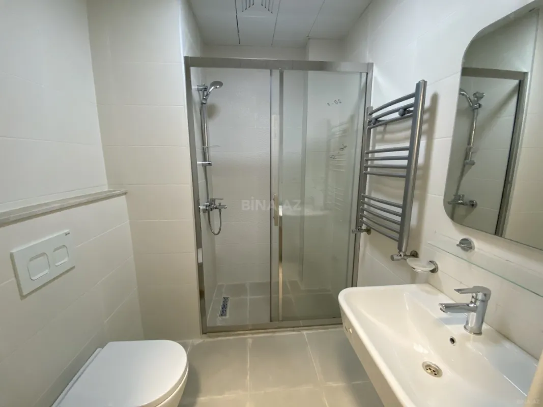 Satılır 3 otaqlı mənzil 106.8 m²