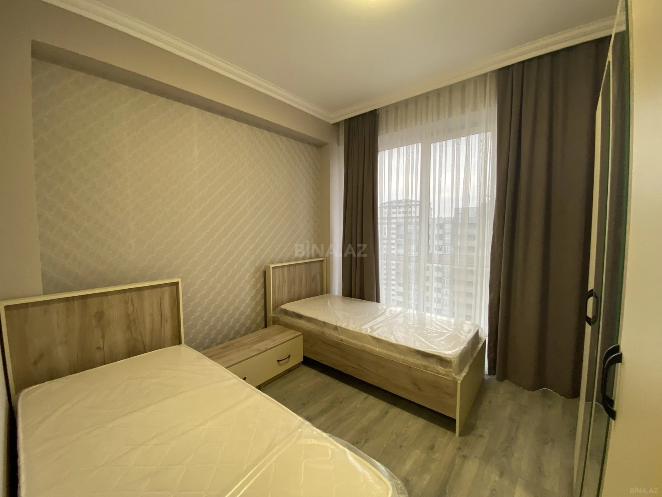 Satılır 3 otaqlı mənzil 106.8 m²