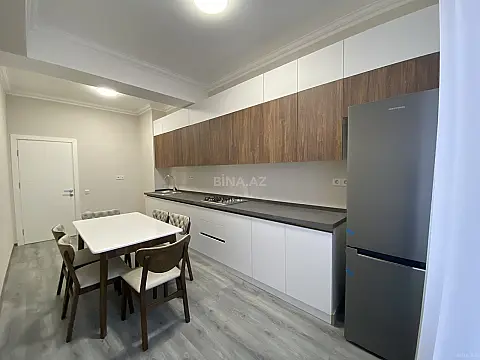 Satılır 3 otaqlı mənzil 106.8 m²