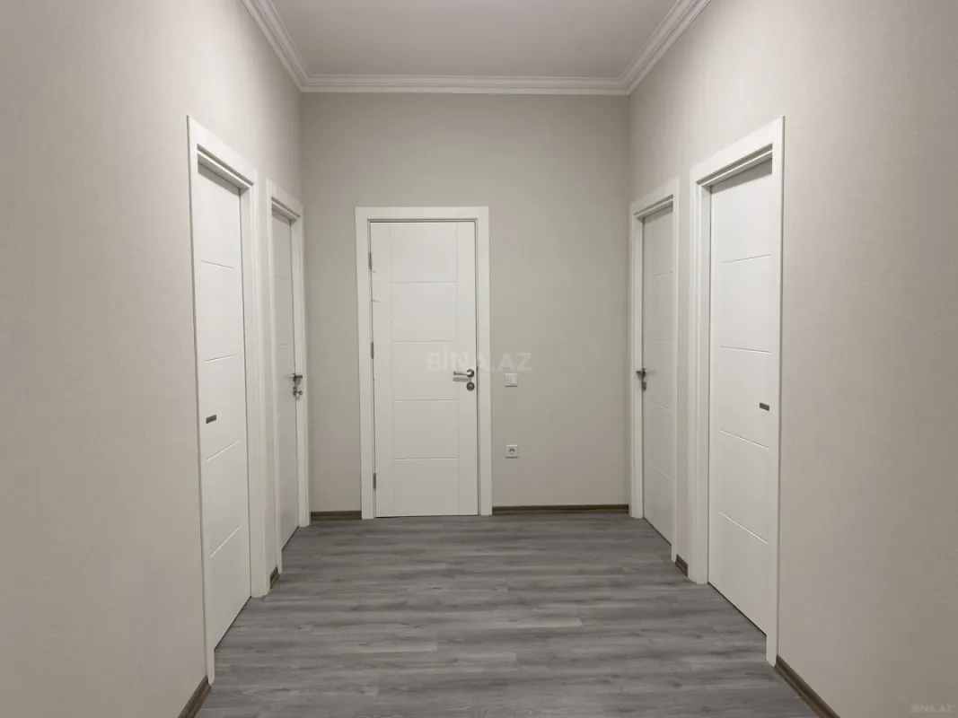 Satılır 3 otaqlı mənzil 106.8 m²