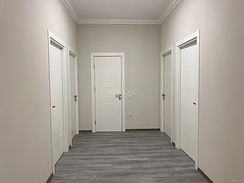 Satılır 3 otaqlı mənzil 106.8 m²