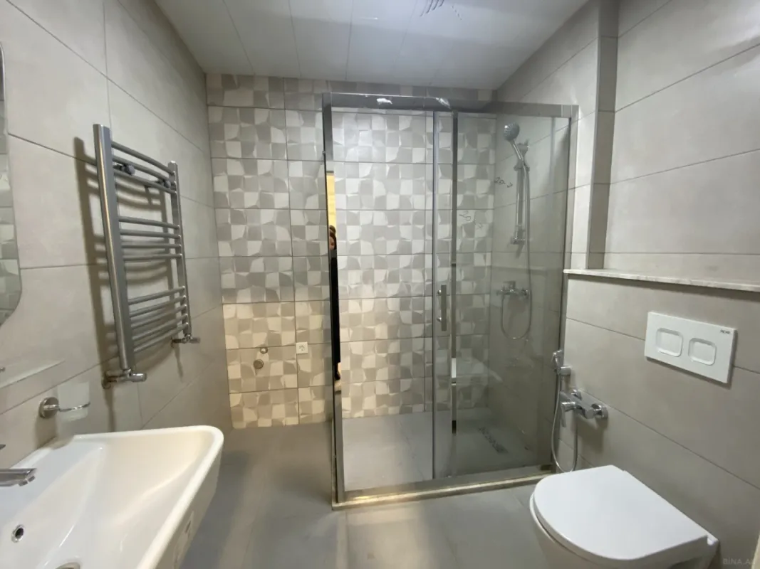 Satılır 3 otaqlı mənzil 106.8 m²