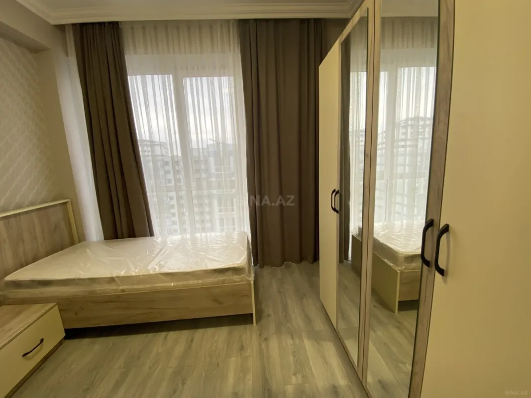 Satılır 3 otaqlı mənzil 106.8 m²