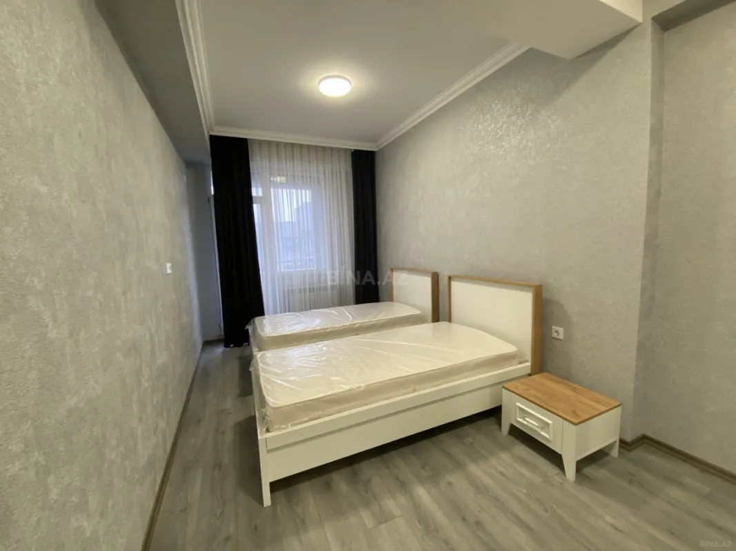 Satılır 3 otaqlı mənzil 106.8 m²