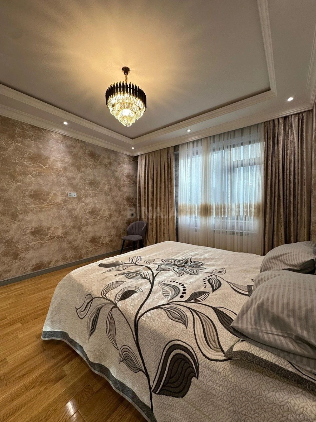 Kirayə verilir 3 otaqlı mənzil 110 m²