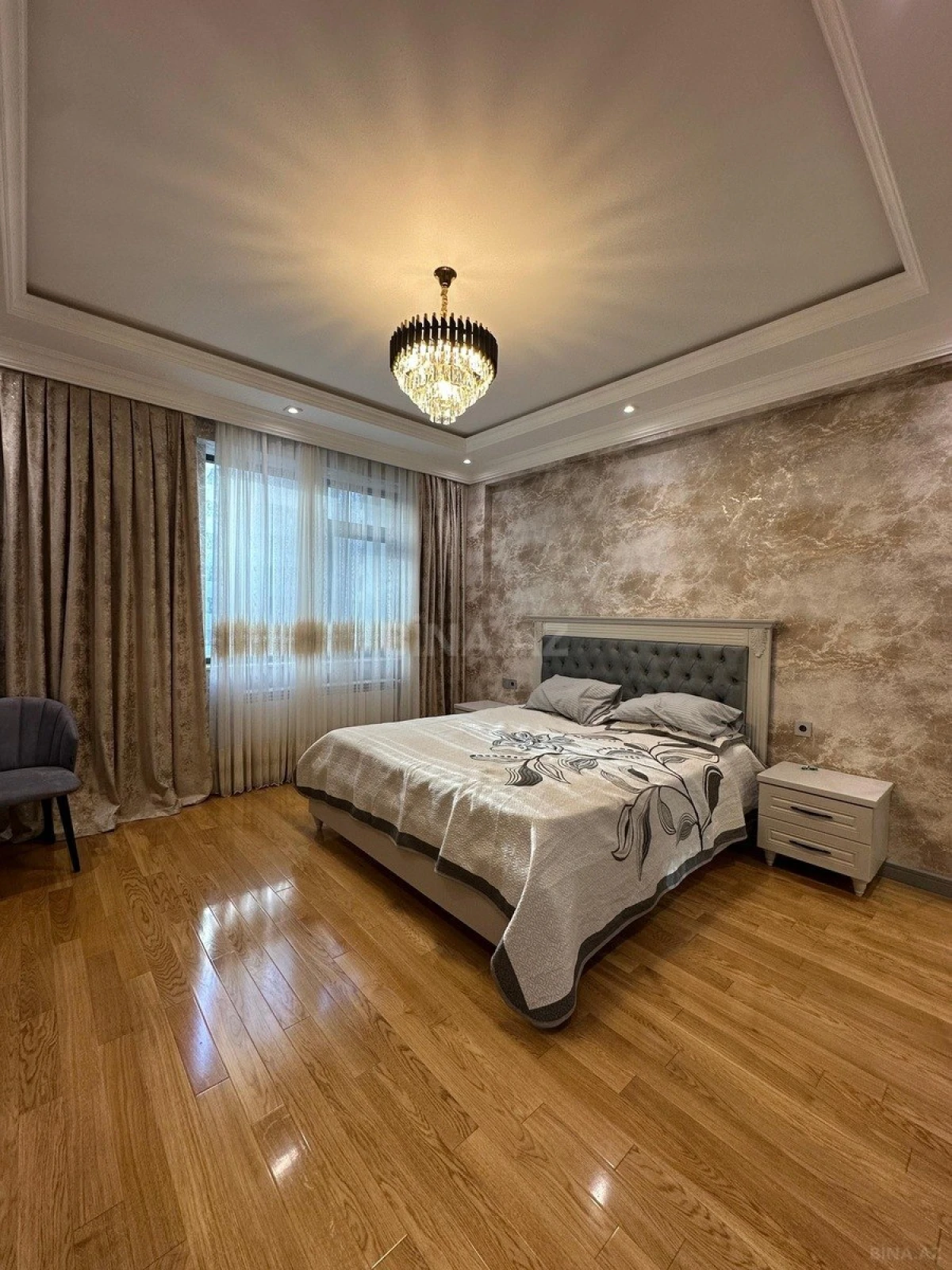 Kirayə verilir 3 otaqlı mənzil 110 m²