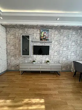 Kirayə verilir 3 otaqlı mənzil 110 m²