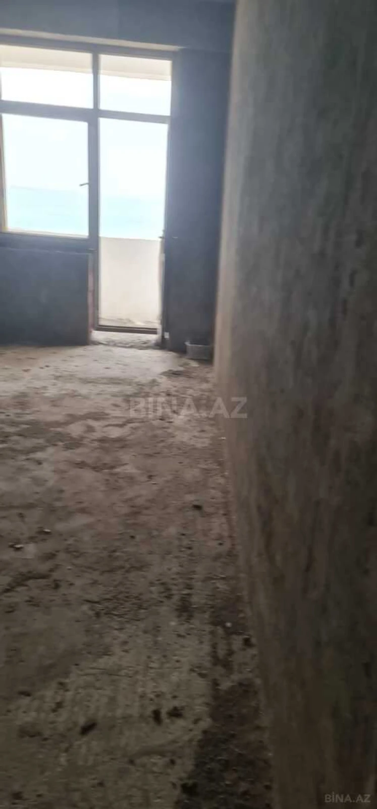 Satılır 2 otaqlı mənzil 61 m²