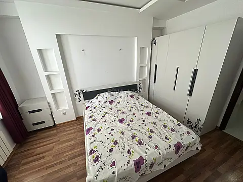 Kirayə verilir 2 otaqlı mənzil 55 m²