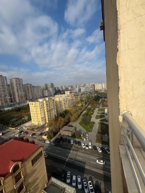 Kirayə verilir 2 otaqlı mənzil 110 m²