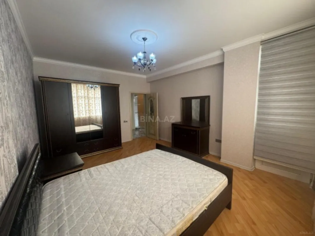 Kirayə verilir 2 otaqlı mənzil 110 m²