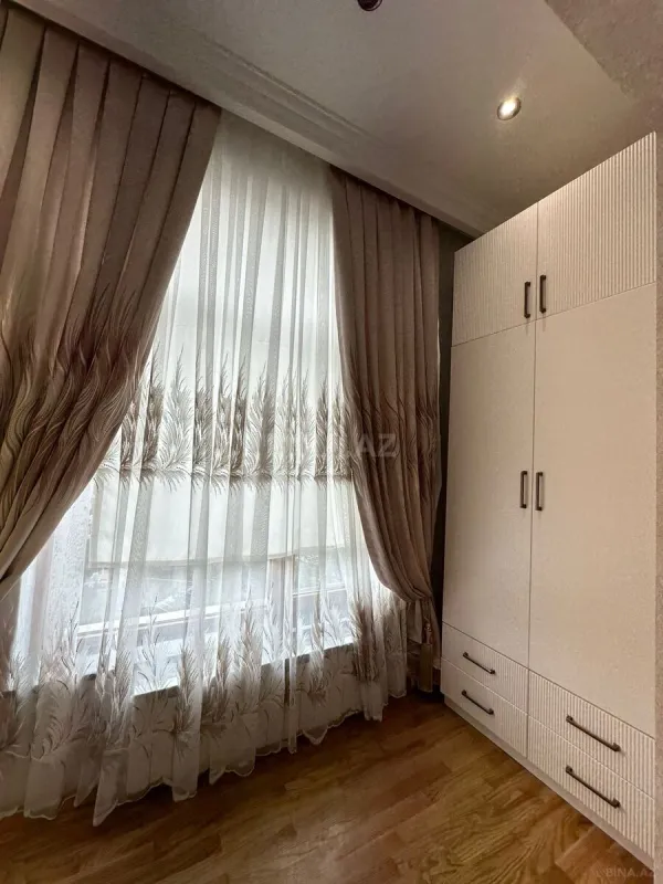 Kirayə verilir 3 otaqlı mənzil 98 m²