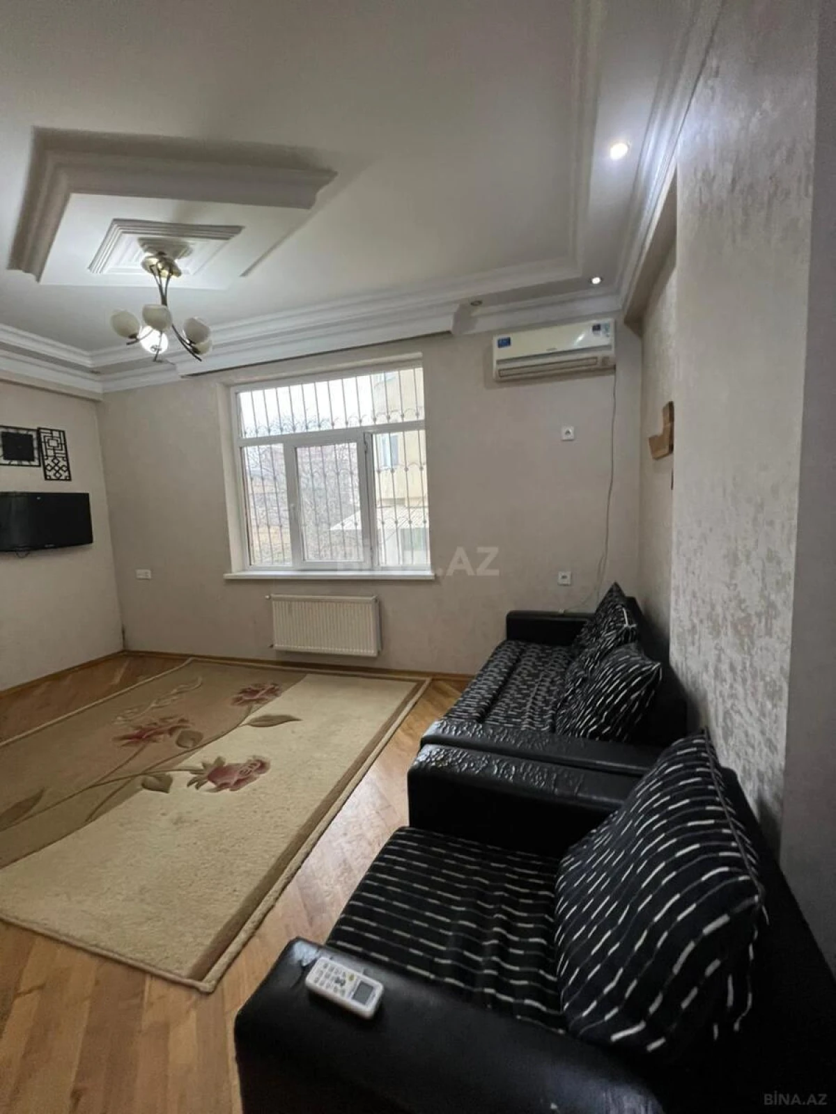 Kirayə verilir 2 otaqlı mənzil 80 m²