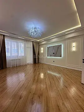 Satılır 3 otaqlı mənzil 135 m² — Bakı, İnşaatçılar 3 otaq 135.00 m²