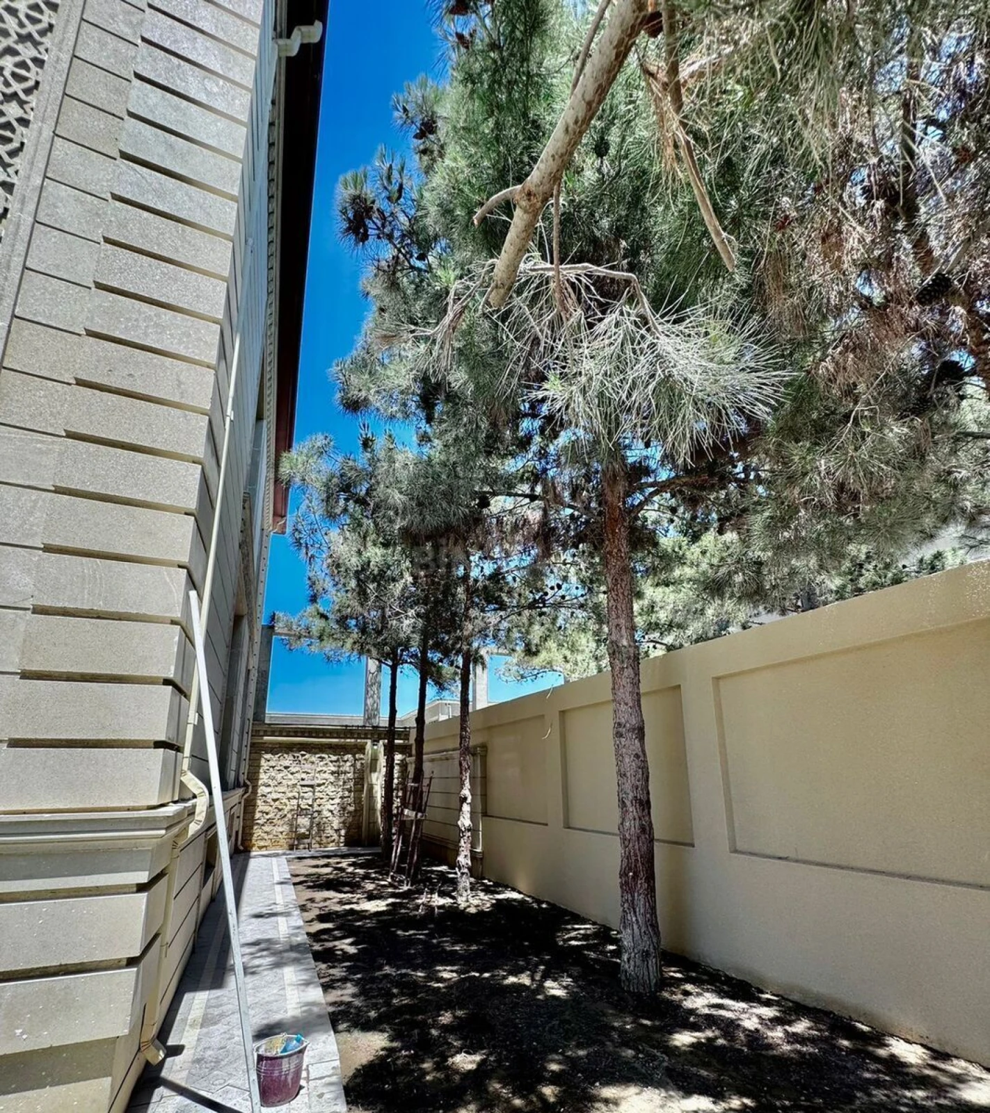 Satılır 5 otaqlı həyət evi 385 m²