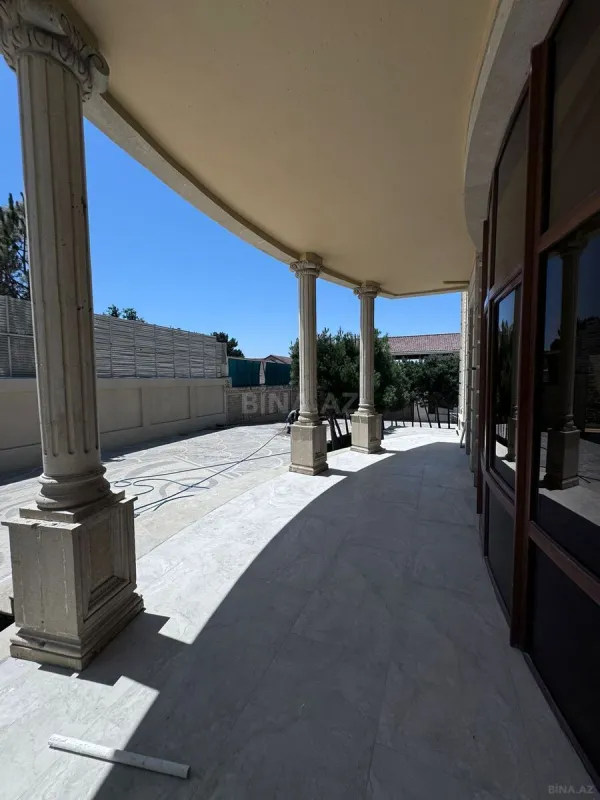 Satılır 5 otaqlı həyət evi 385 m²