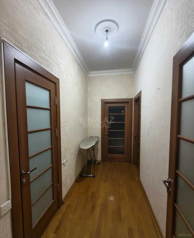 Kirayə verilir 3 otaqlı mənzil 185 m²