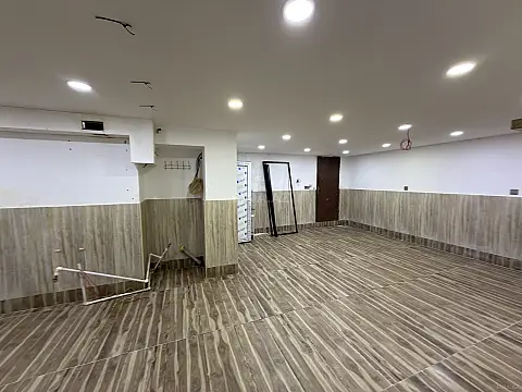 Kirayə verilir obyekt 80 m²