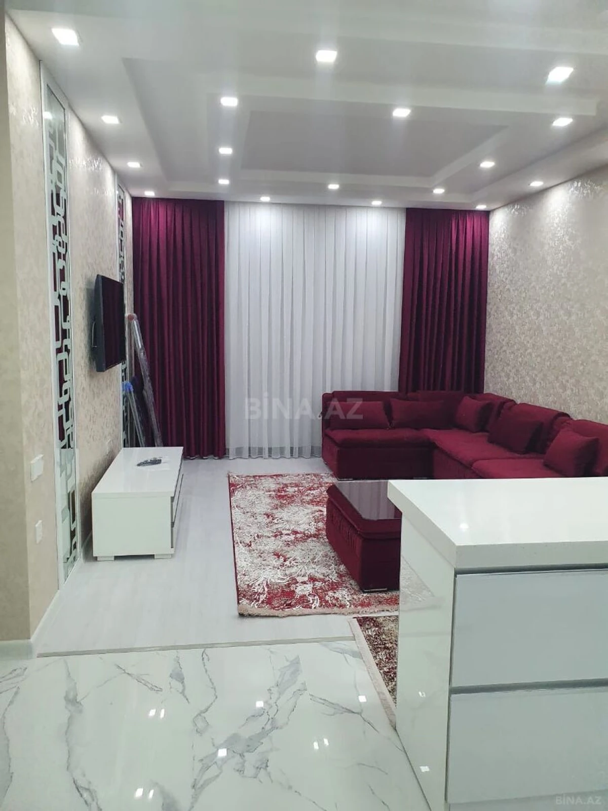 Satılır 2 otaqlı mənzil 65 m²