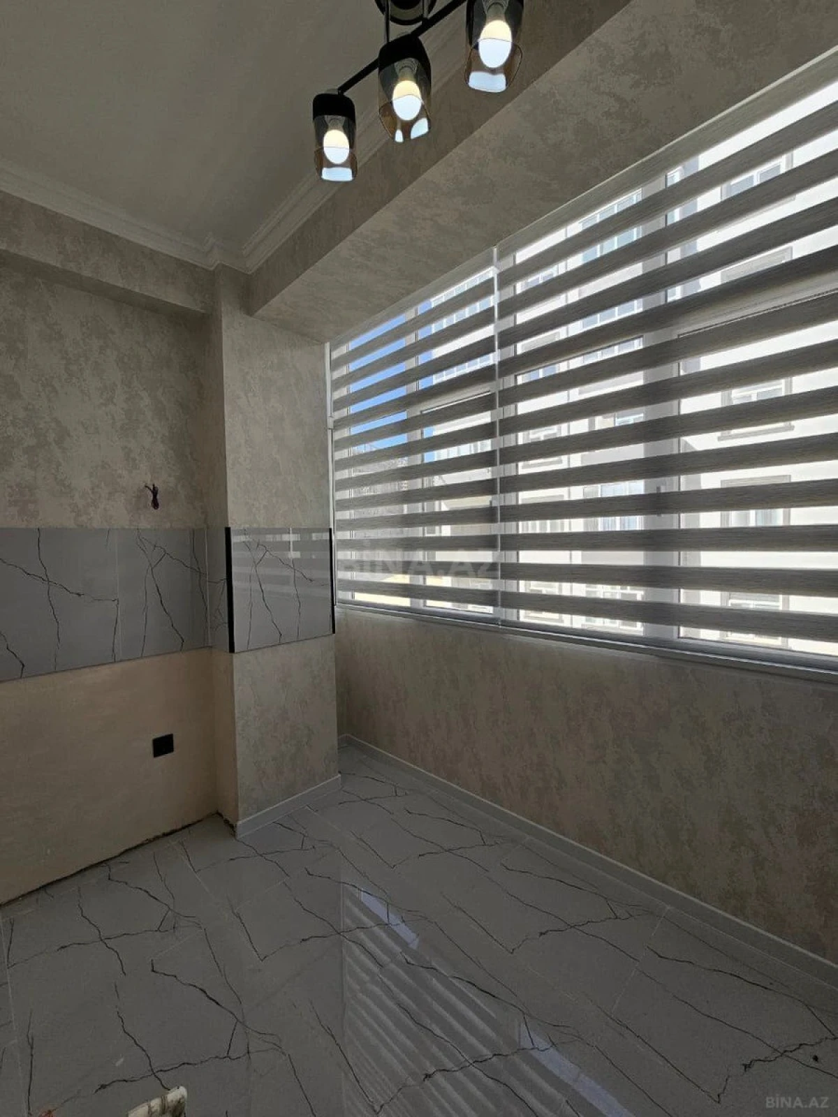 Satılır 2 otaqlı mənzil 53 m²
