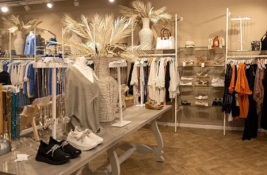 Satılır obyekt 180 m²