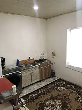 Satılır 3 otaqlı həyət evi 200 m²