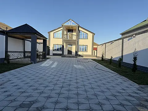 Satılır 7 otaqlı həyət evi 220 m²