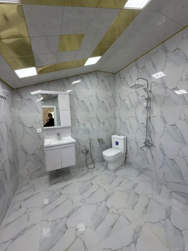 Satılır 7 otaqlı həyət evi 220 m²