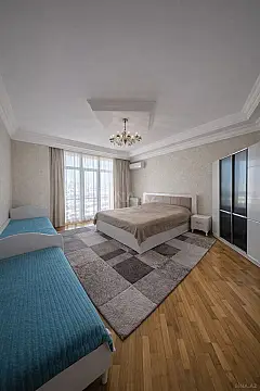 Satılır 3 otaqlı mənzil 126 m²