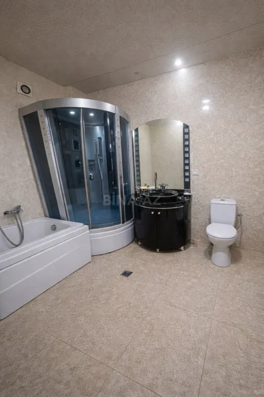 Satılır 3 otaqlı mənzil 126 m²