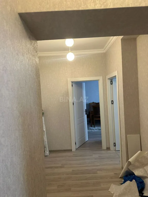 Kirayə verilir 2 otaqlı mənzil 85 m²