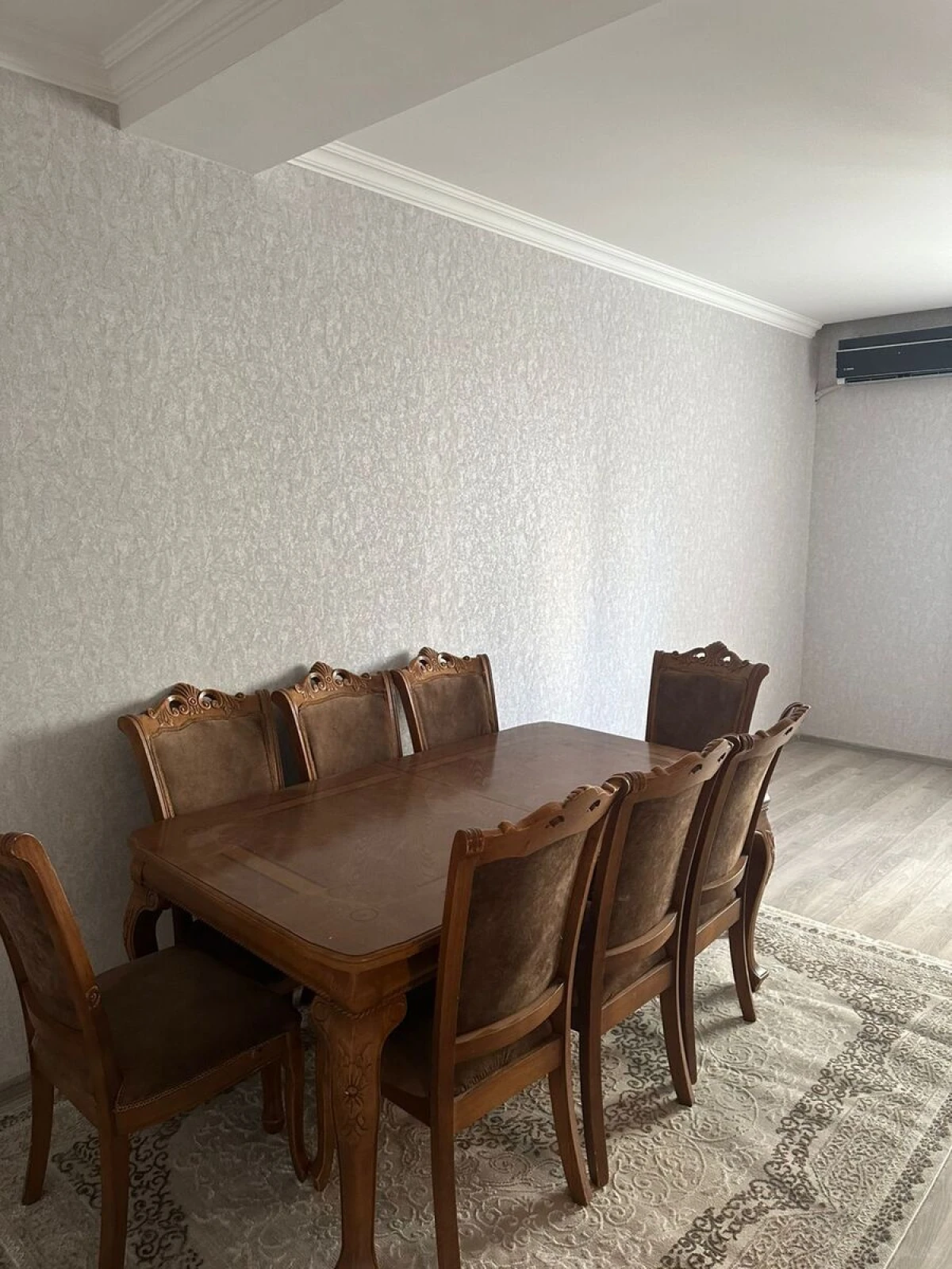 Kirayə verilir 2 otaqlı mənzil 85 m²