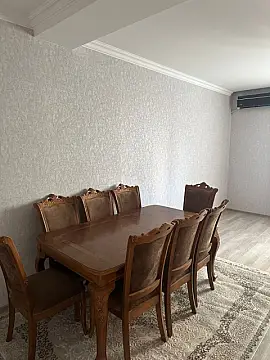 Kirayə verilir 2 otaqlı mənzil 85 m²