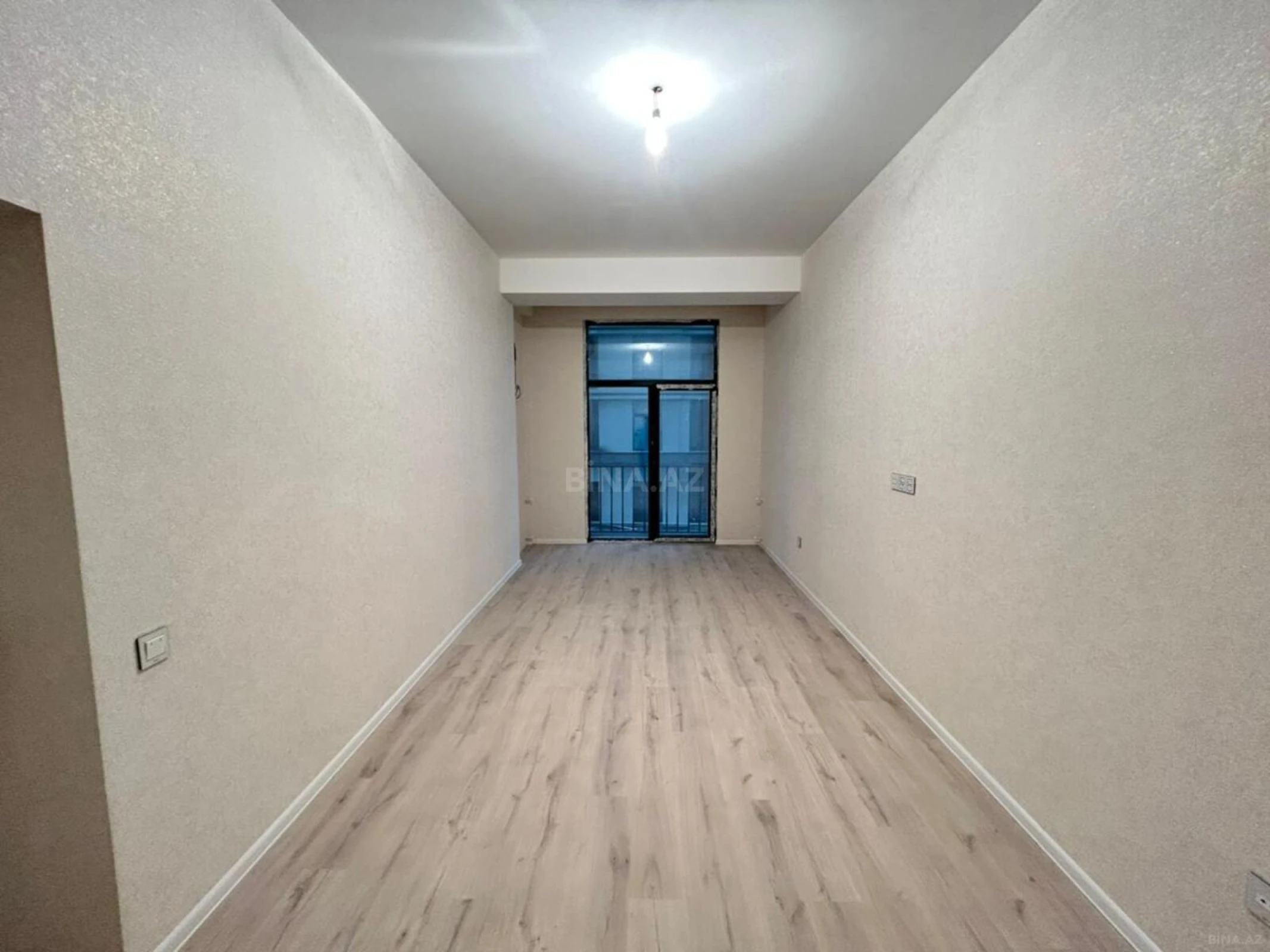 Satılır 2 otaqlı mənzil 100 m²