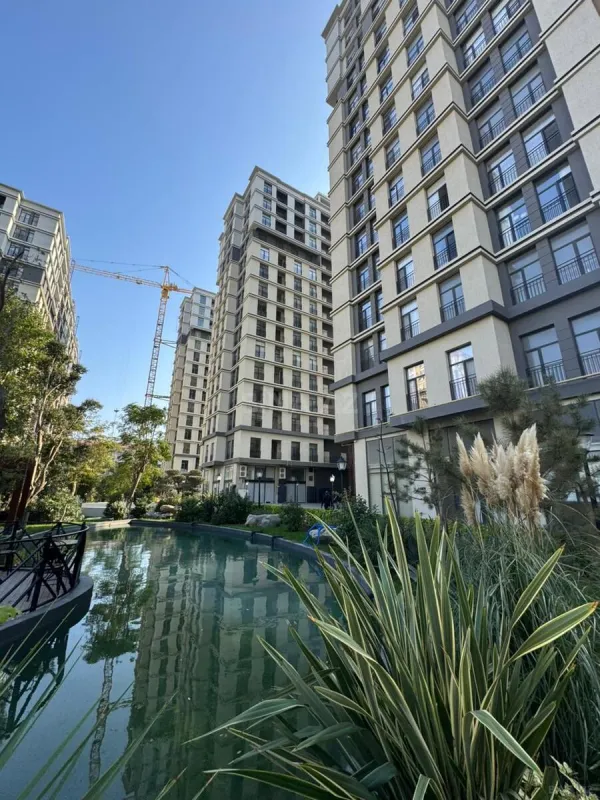 Satılır 2 otaqlı mənzil 100 m²