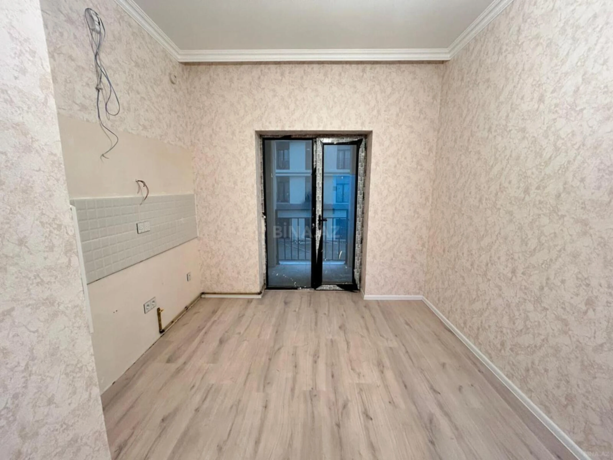 Satılır 2 otaqlı mənzil 100 m²