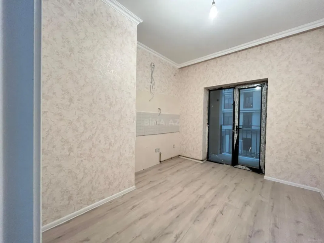 Satılır 2 otaqlı mənzil 100 m²