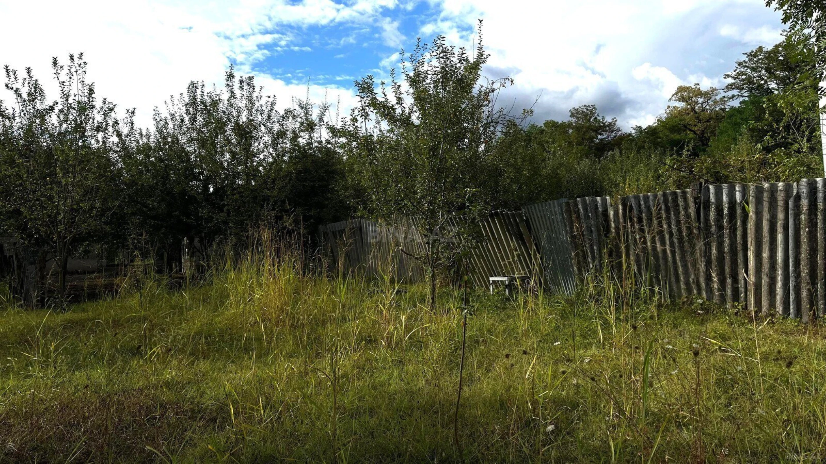 Satılır torpaq sahəsi 15 m²