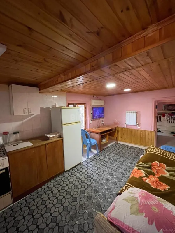 Satılır 7 otaqlı həyət evi 150 m²