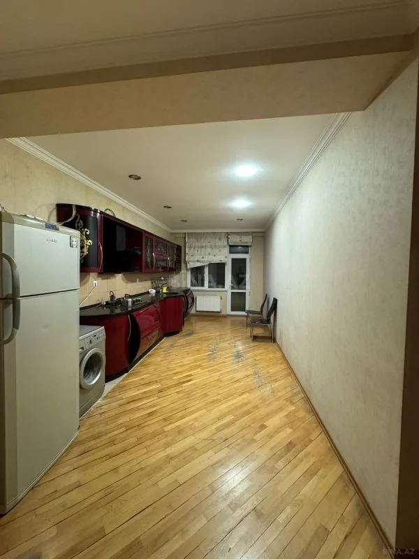 Kirayə verilir 3 otaqlı mənzil 170 m²