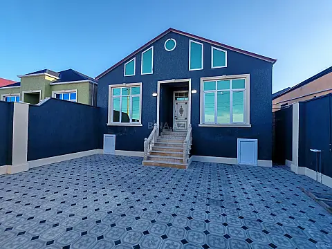 Satılır 4 otaqlı həyət evi 120 m² — Bakı 4 otaq 120.00 m²