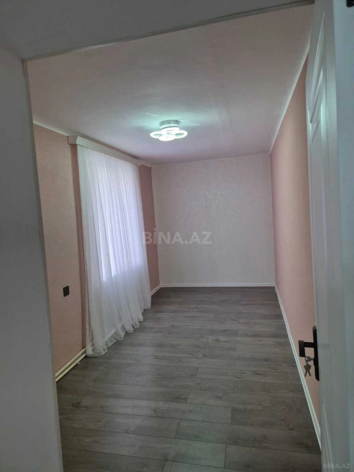 Satılır 3 otaqlı mənzil 55 m²